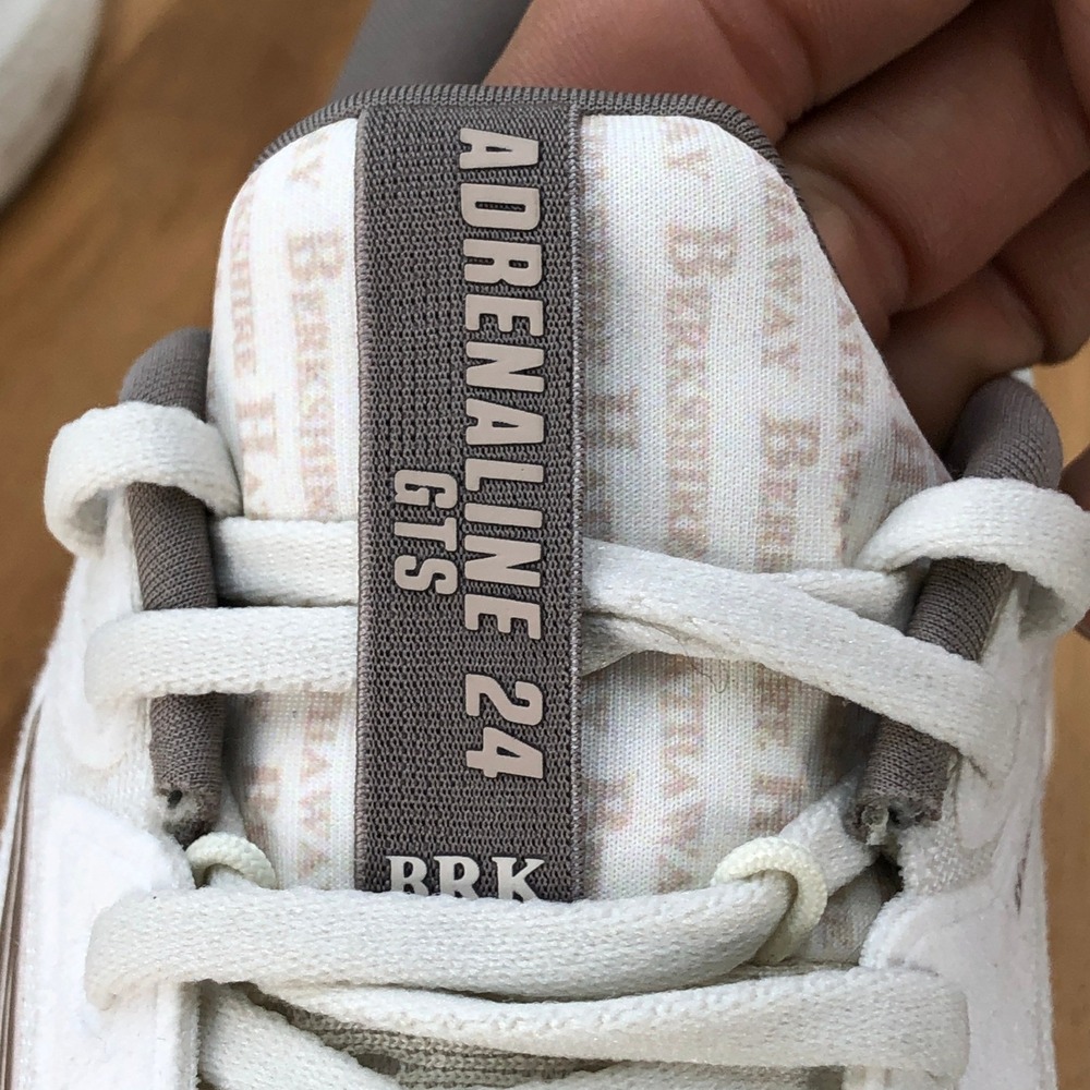 Brooks Adrenaline GTS 24 Berkshire Hathaway Womens Running Shoes White Size 10.5 - Picture 7 of 11